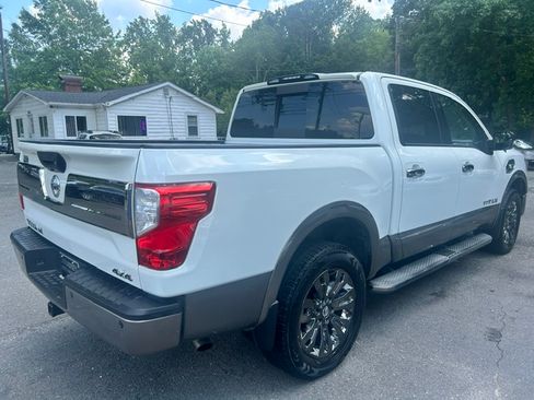 Used 2017 Nissan Titan XD 4x4 Crew Cab image 5