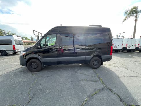 Used 2024 Mercedes-Benz Sprinter 2500 image 1