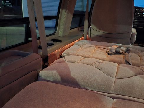 Used 1999 Chevrolet Express 1500 image 36