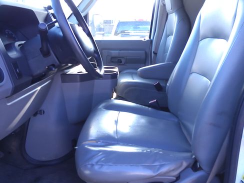 Used 2012 Ford E-150 and Econoline 150 image 7