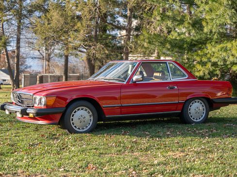 Used 1987 Mercedes-Benz 560 SL image 1
