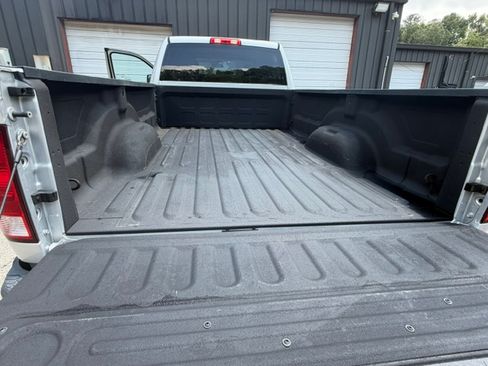Used 2018 RAM 2500 4x4 Crew Cab ST image 24