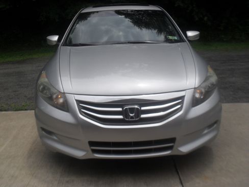 Used 2012 Honda Accord EX V6 Sedan image 4