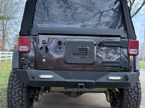 Used 2013 Jeep Wrangler Sport image 13