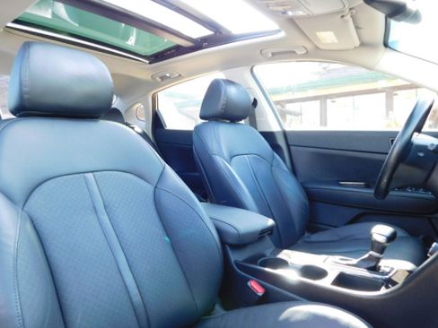 Used 2016 Kia Optima EX image 24