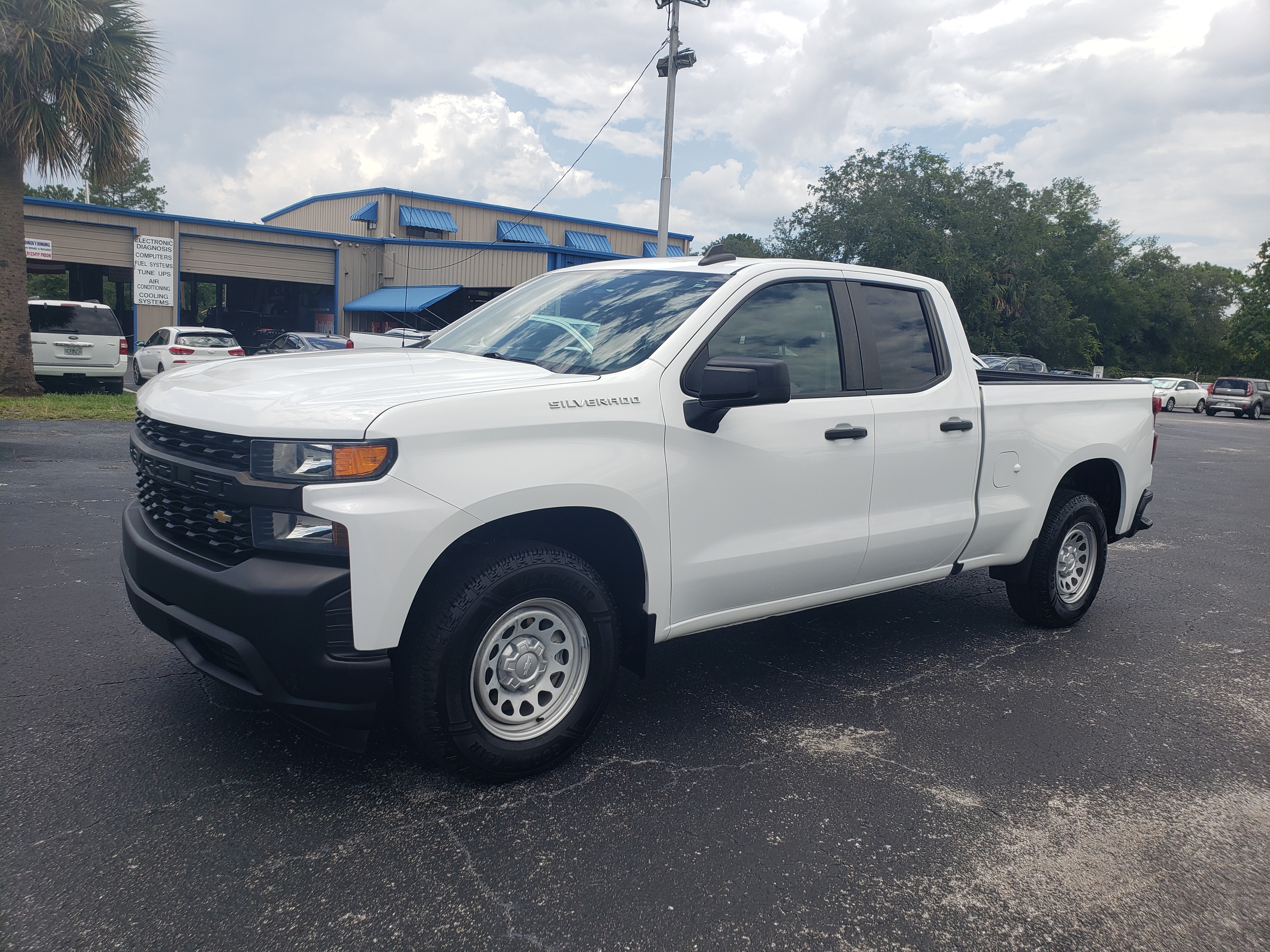 Used 2020 Chevrolet Silverado 1500 2WD Double Cab W/T image 1