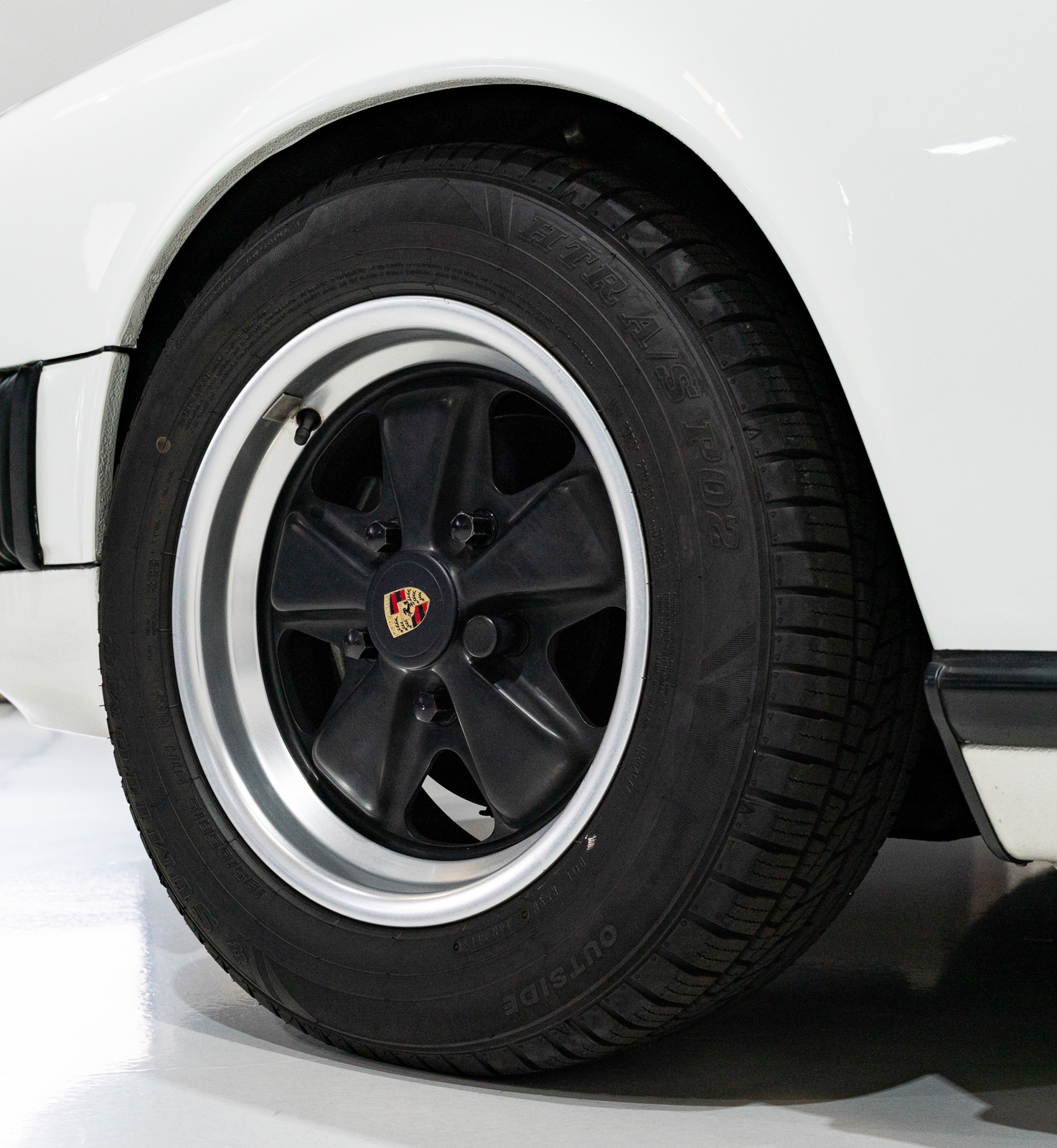 Used 1987 Porsche 911 Carrera Coupe RWD image 12