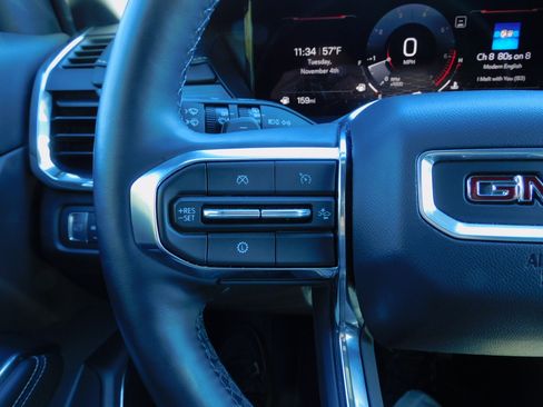 Certified 2025 GMC Acadia Elevation image 29