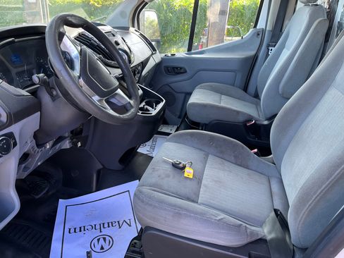 Used 2015 Ford Transit 250 image 4