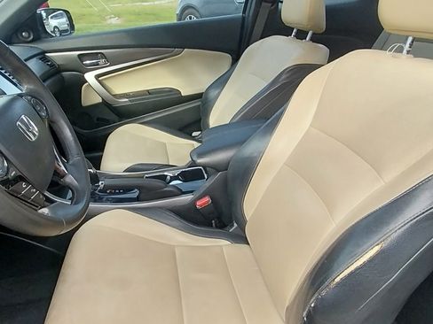 Used 2017 Honda Accord EX-L V6 Coupe image 14