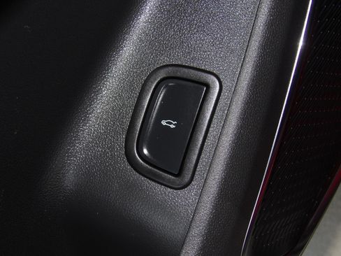 Used 2026 GMC Acadia FWD Elevation image 16