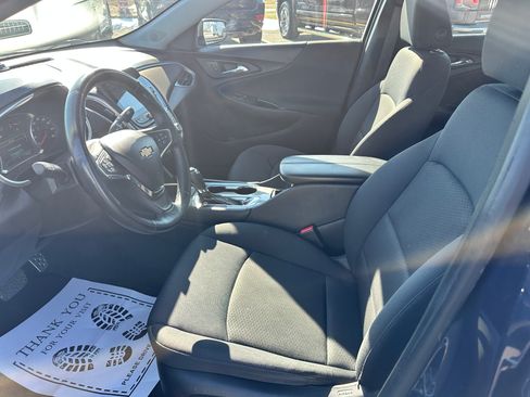 Used 2016 Chevrolet Malibu LT image 8