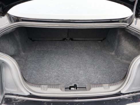 Used 2018 Ford Mustang GT image 31