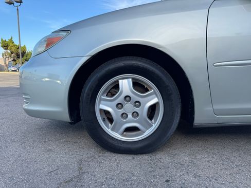 Used 2003 Toyota Camry LE image 11