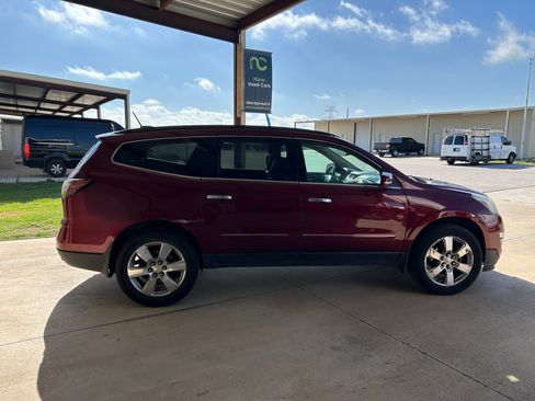 Used 2017 Chevrolet Traverse Premier image 6