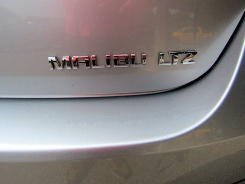 Used 2013 Chevrolet Malibu LTZ FWD image 15