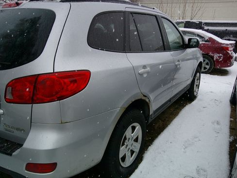 Used 2009 Hyundai Santa Fe GLS image 4