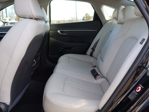 Used 2021 Hyundai Sonata Limited image 12