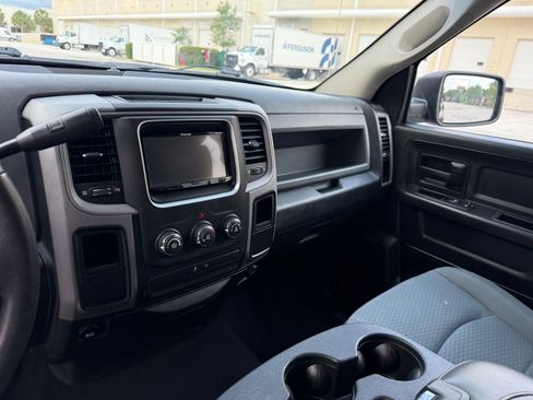 Used 2014 RAM 1500 ST RWD image 78