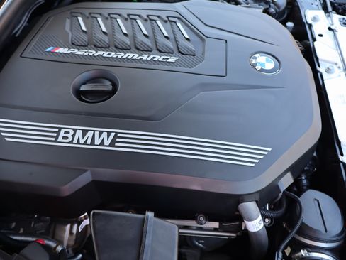 Used 2025 BMW M240i xDrive Coupe AWD/4WD image 32
