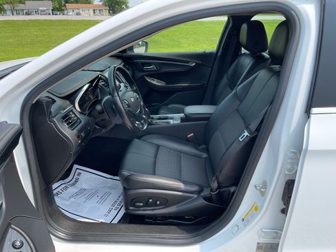 Used 2020 Chevrolet Impala LT image 7