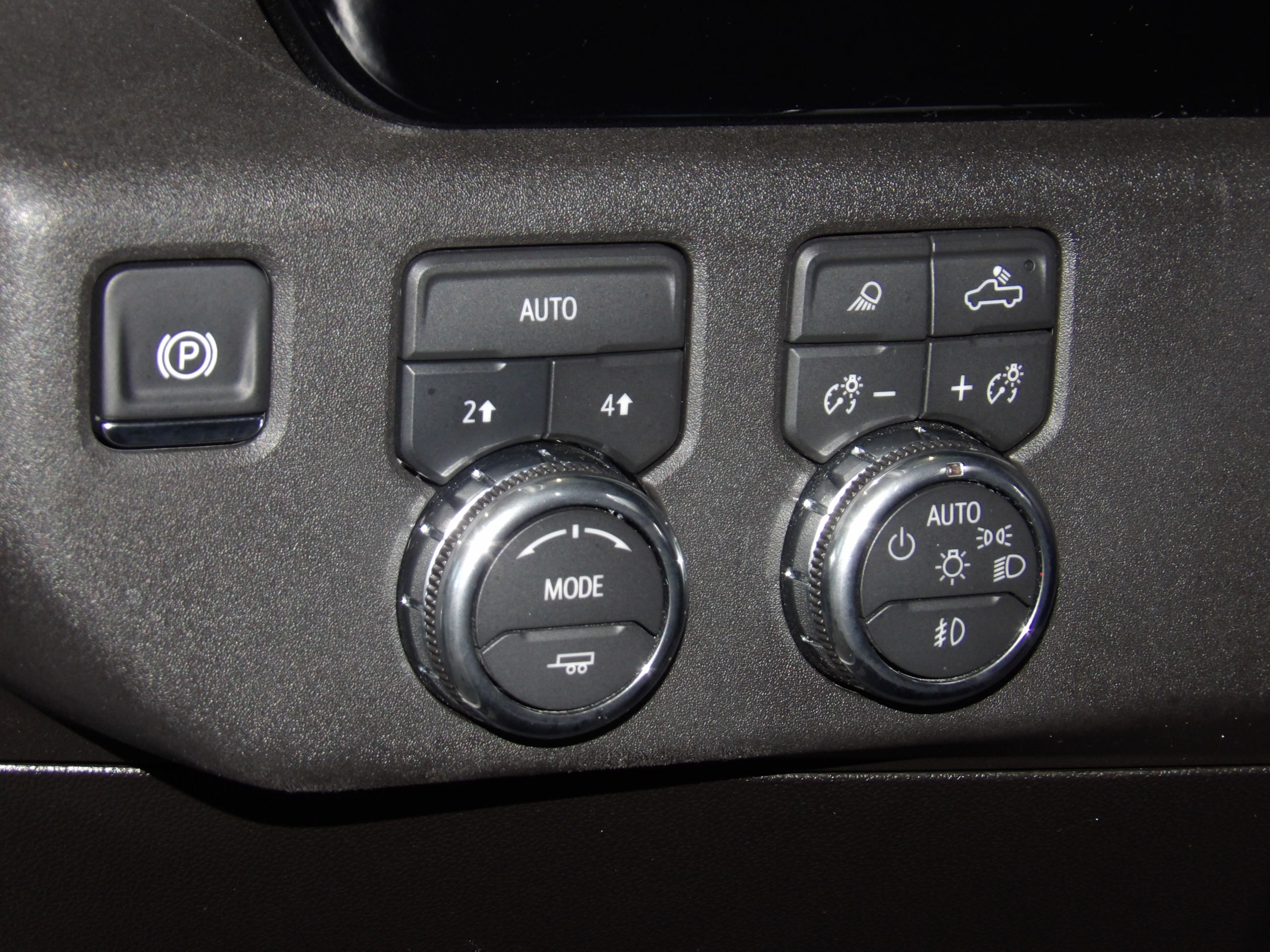 Used 2026 GMC Sierra 1500 4x4 Crew Cab SLT image 27
