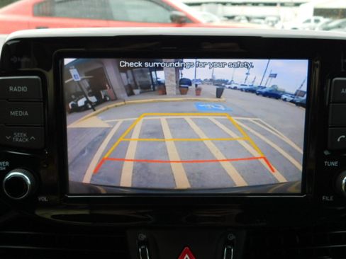 Used 2019 Hyundai Elantra GT N Line image 15