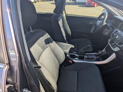 Used 2015 Honda Accord LX image 11
