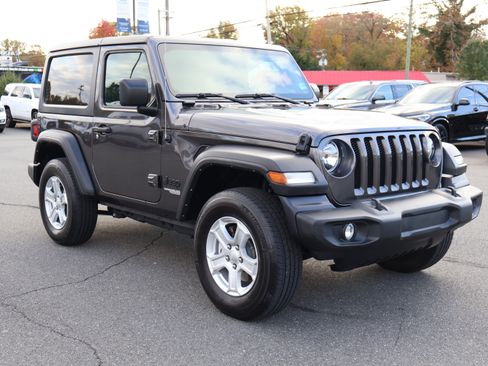 Used 2021 Jeep Wrangler Sport S image 10