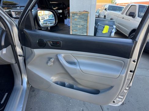 Used 2014 Toyota Tacoma image 18