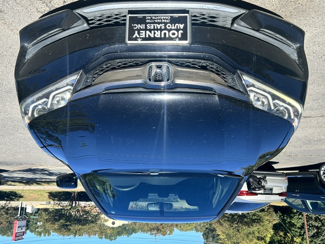 Used 2017 Honda Accord EX-L Coupe image 8