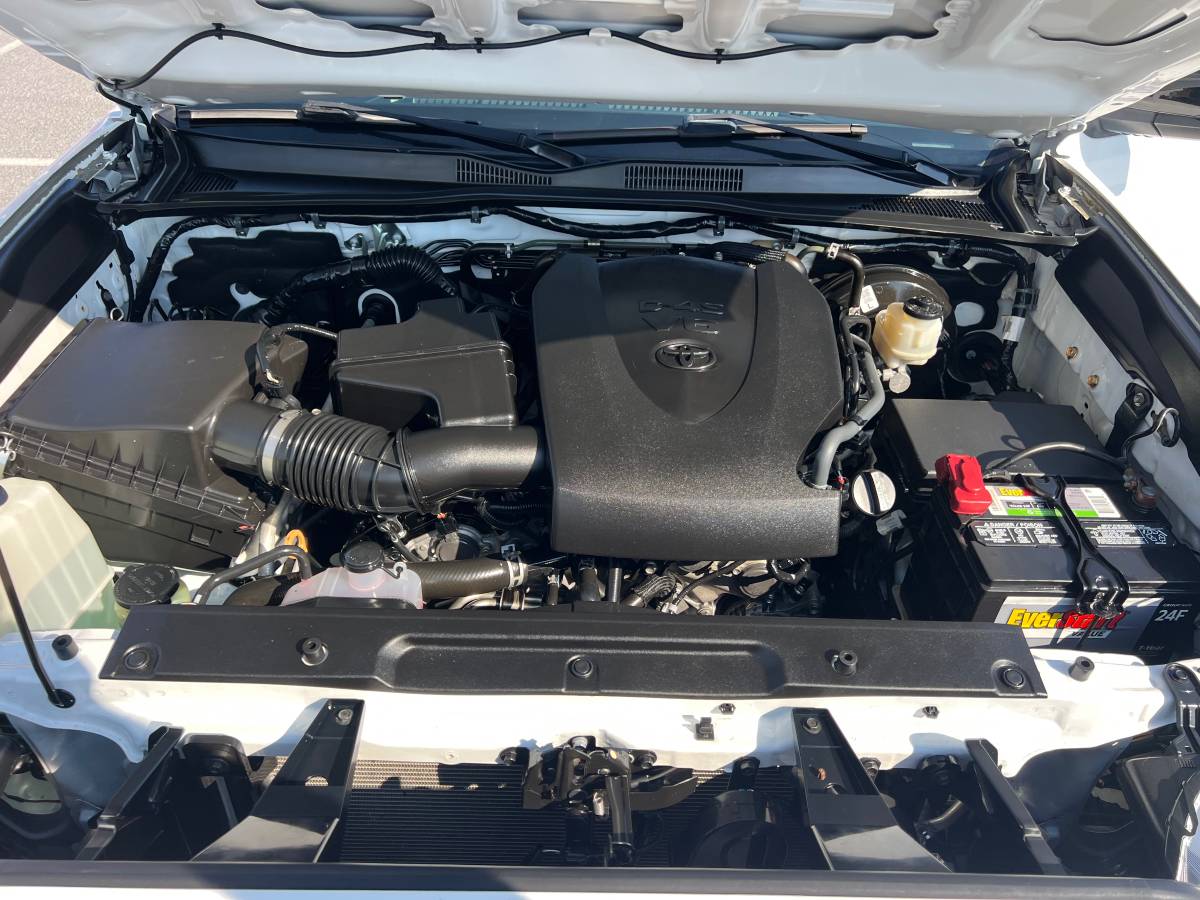 Used 2020 Toyota Tacoma TRD Sport AWD/4WD image 13