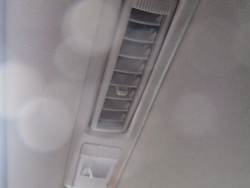 Used 2018 Toyota Highlander XLE image 28