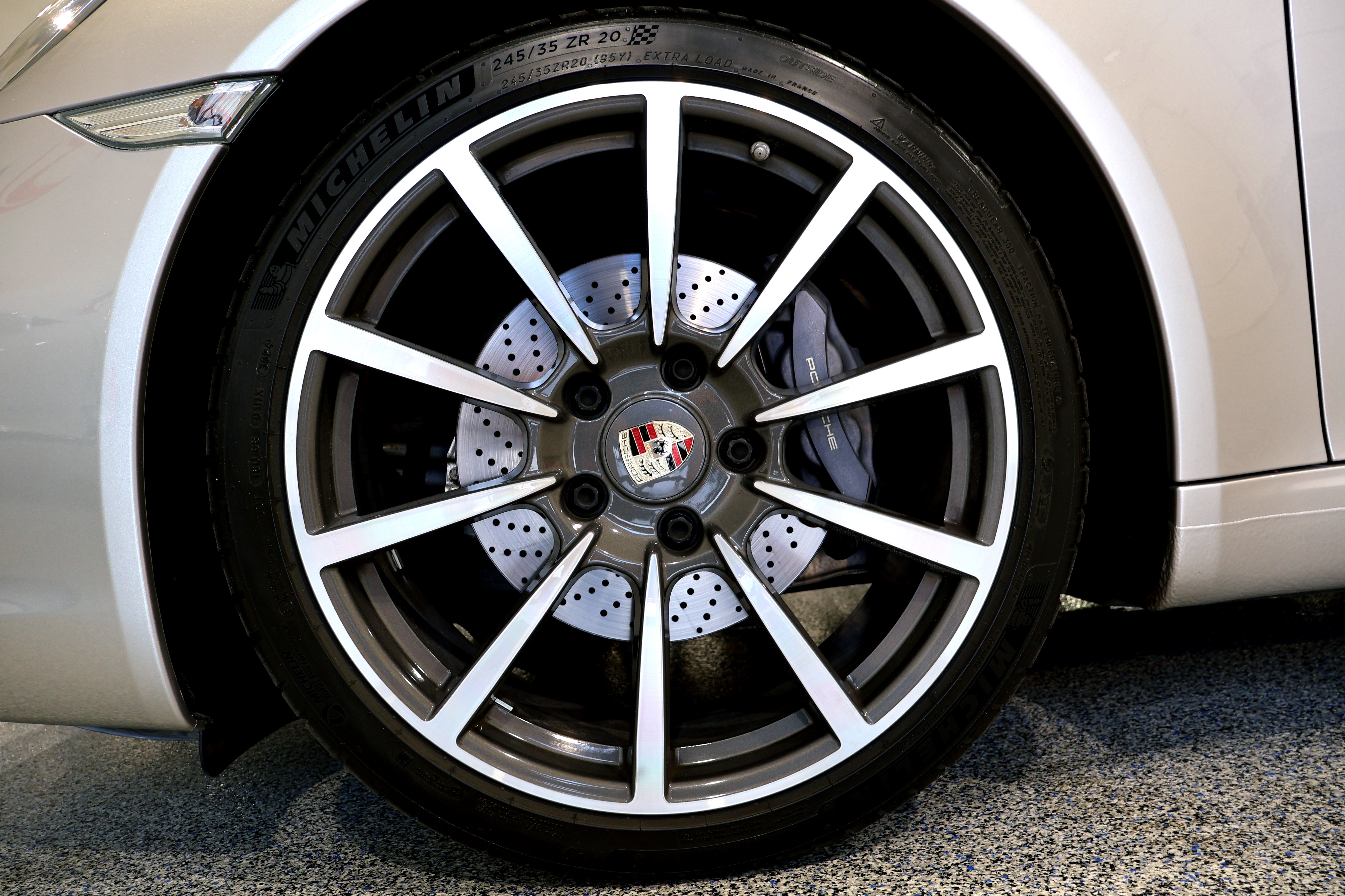 Used 2013 Porsche 911 Carrera RWD image 23