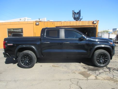 Used 2024 Chevrolet Colorado Trail Boss image 1