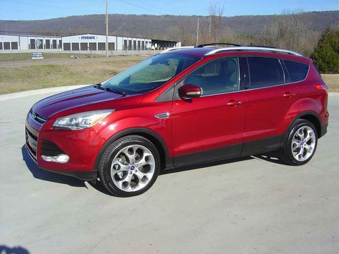 Used 2015 Ford Escape Titanium image 1