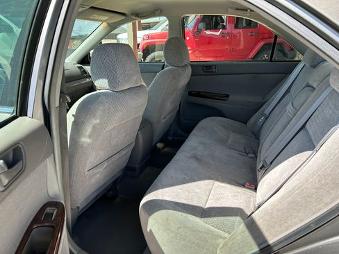 Used 2003 Toyota Camry SE image 10