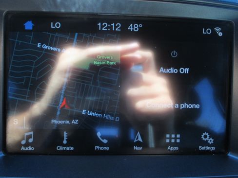 Used 2018 Ford Explorer XLT image 6