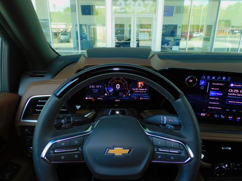 New 2026 Chevrolet Tahoe High Country image 2