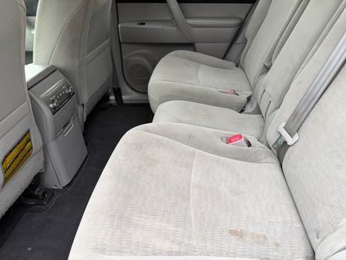 Used 2013 Toyota Highlander 4WD Hybrid image 10