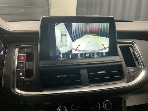 Used 2023 GMC Yukon XL SLT image 25