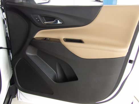 Certified 2024 Chevrolet Equinox Premier image 25