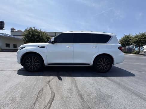 Used 2019 INFINITI QX80 4WD image 1