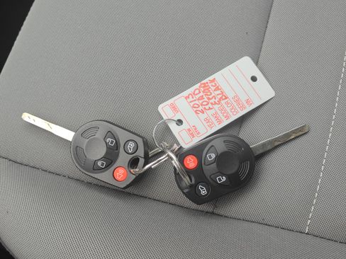 Used 2014 Ford Escape SE image 16