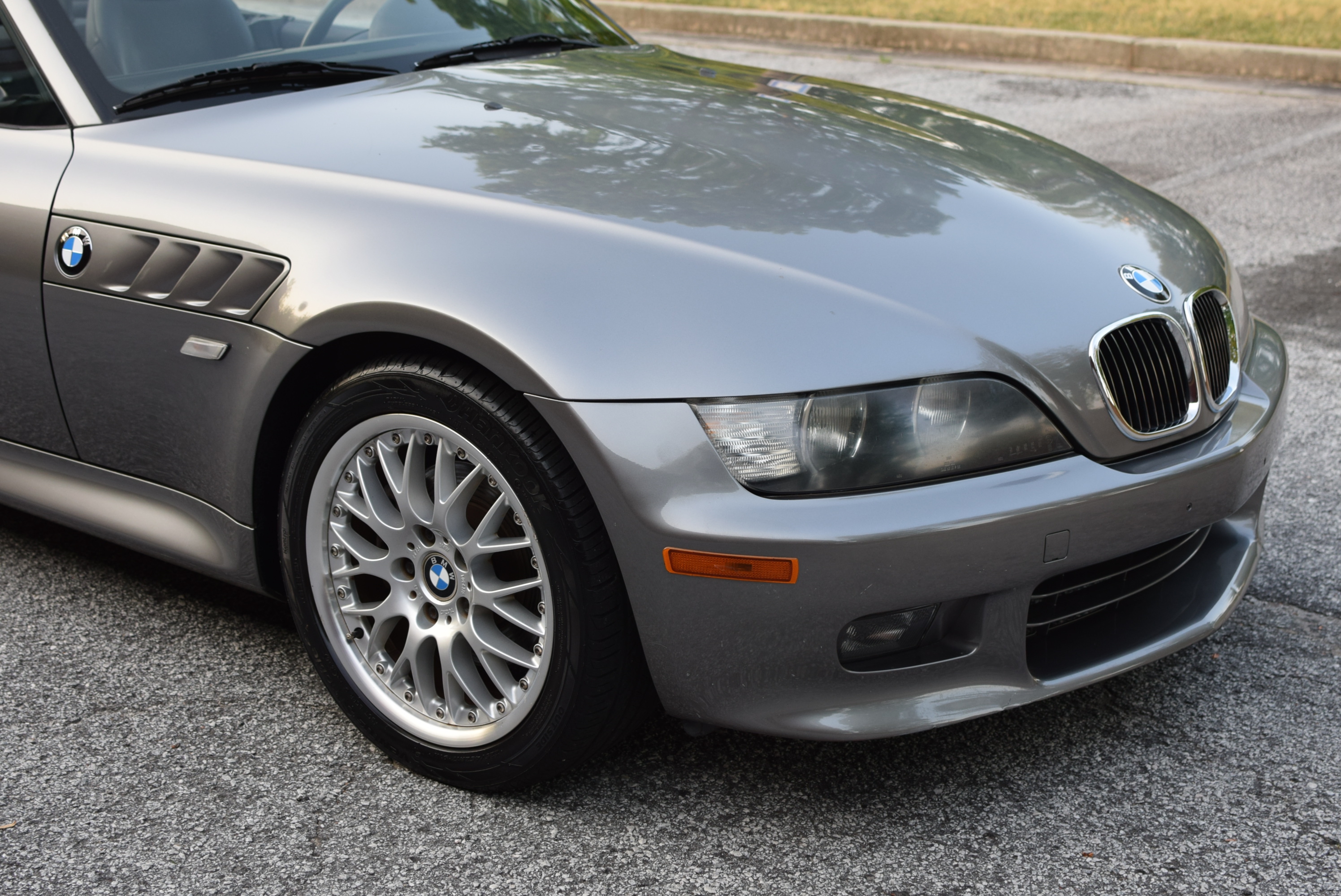 Used 2001 BMW Z3 3.0i RWD image 34