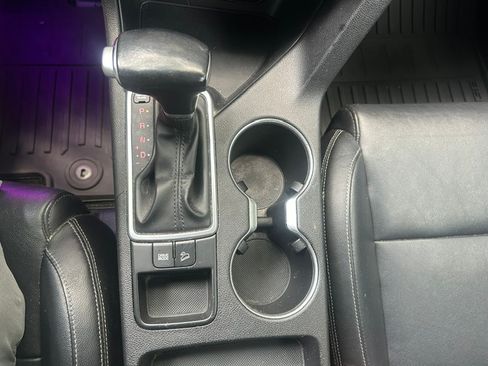 Used 2019 Kia Sportage FWD EX image 18
