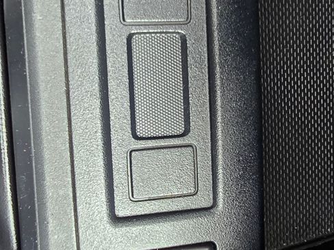 Used 2016 Subaru Forester 2.5i Premium image 45