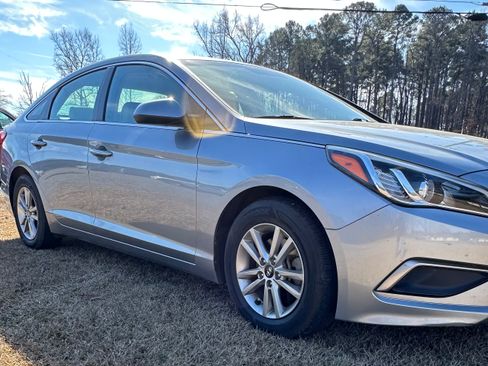 Used 2017 Hyundai Sonata SE image 5