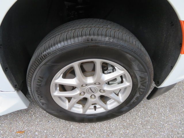 Used 2024 Chrysler Pacifica Touring-L FWD image 31