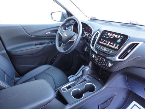 Used 2020 Chevrolet Equinox Premier image 23